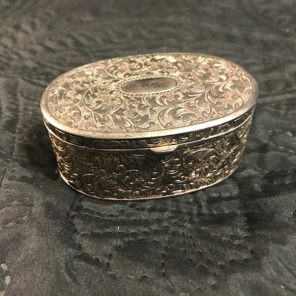 silver jewelry box - Picture 1 of 3